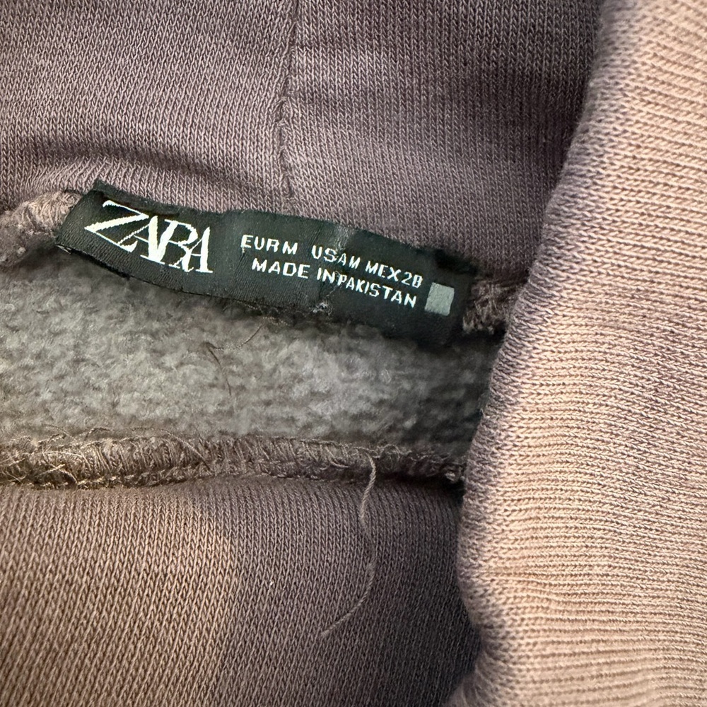 Zara Oversized Text Plush Fabric Mock Turtleneck Sweatshirt In Taupe Purple Grey - Picture 5 of 6